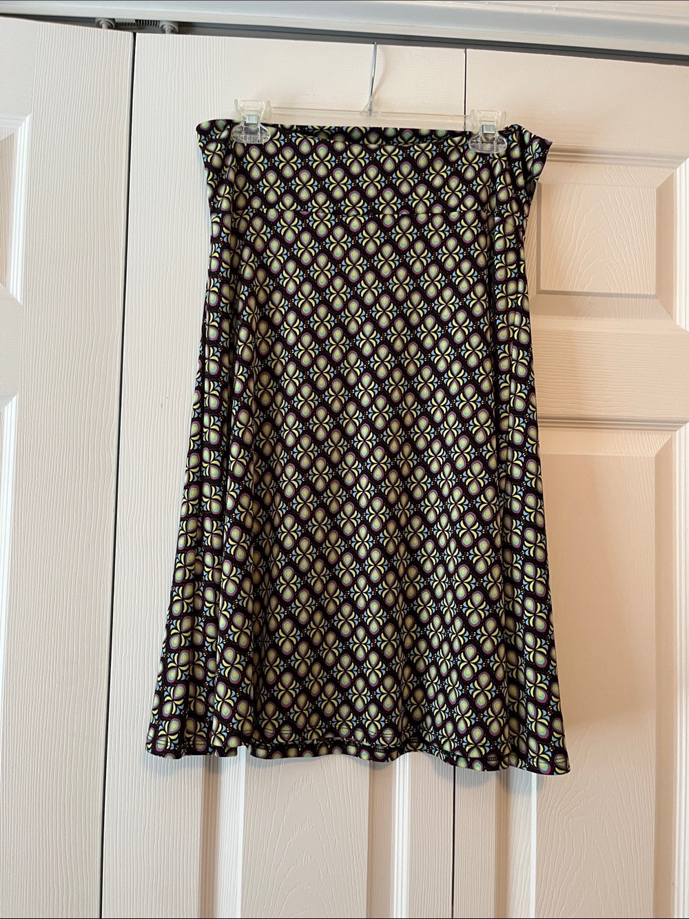 LuLaRoe Black Skater Skirt with Cream and Pale Yellow Geometric Print